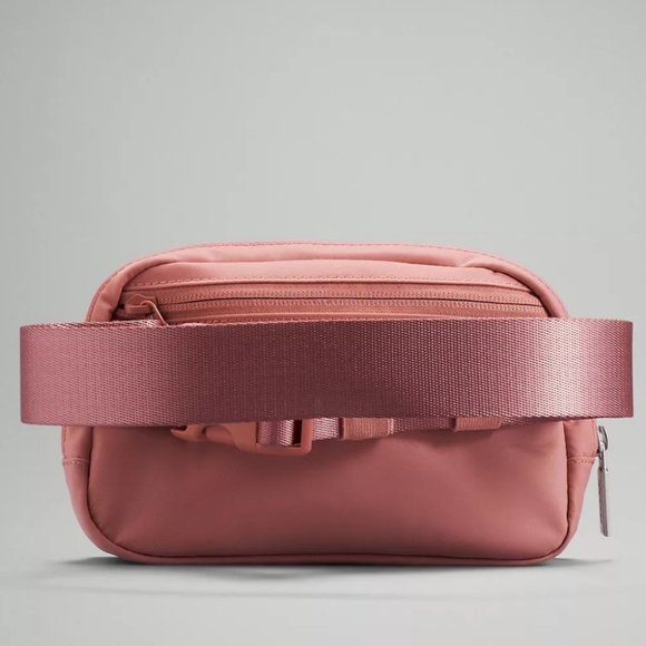 New Lululemon Pink Pastel Everywhere Belt Bag 1L (discontinued color) - Picture 6 of 6